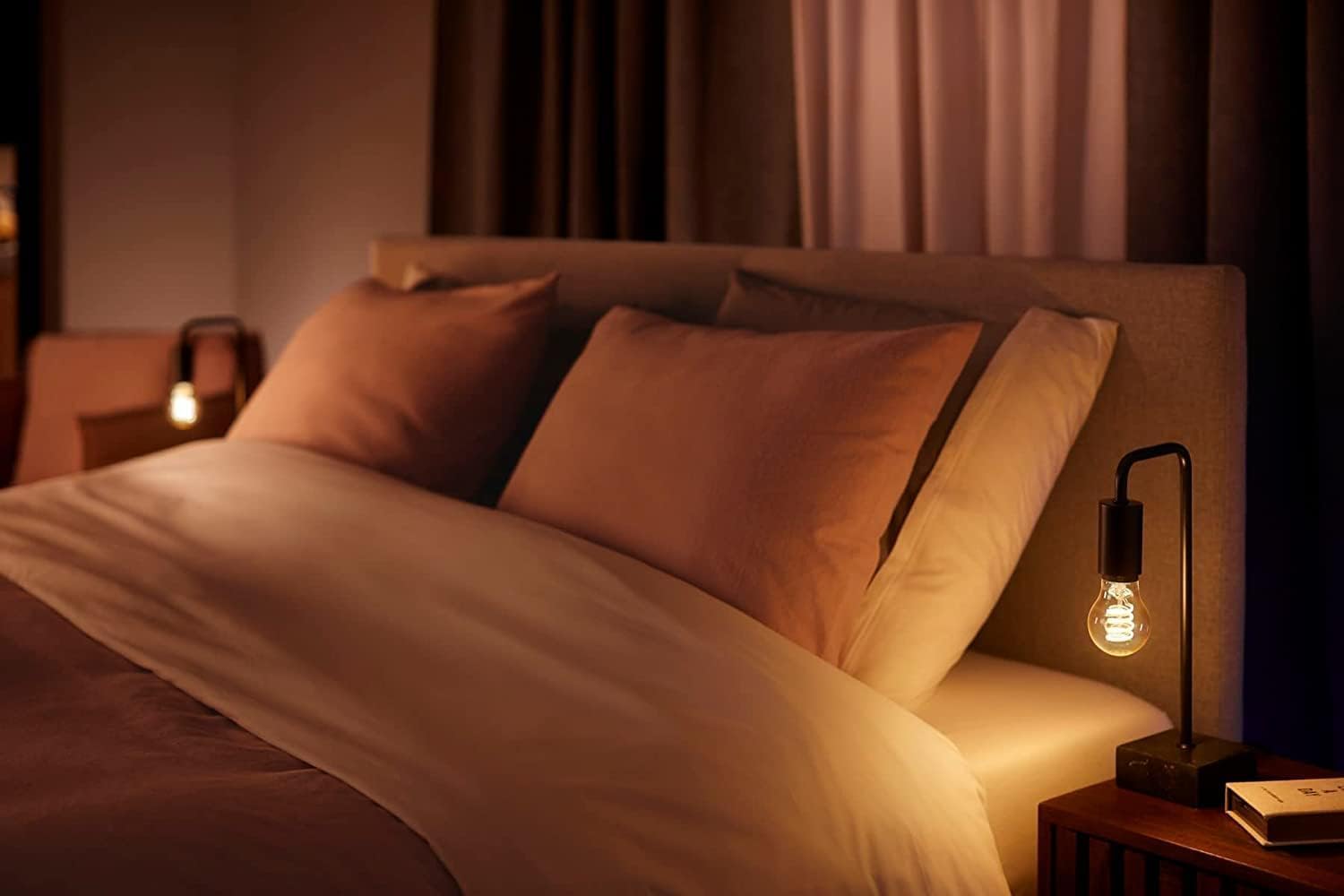 Lampă cu filament Philips Hue White E27 (550 lm), lampă LED standard cu intensitate reglabilă pentru sistemul de iluminat Hue cu lumină albă caldă, control inteligent al luminii prin voce și aplicație, pachet de 1 - Image 5