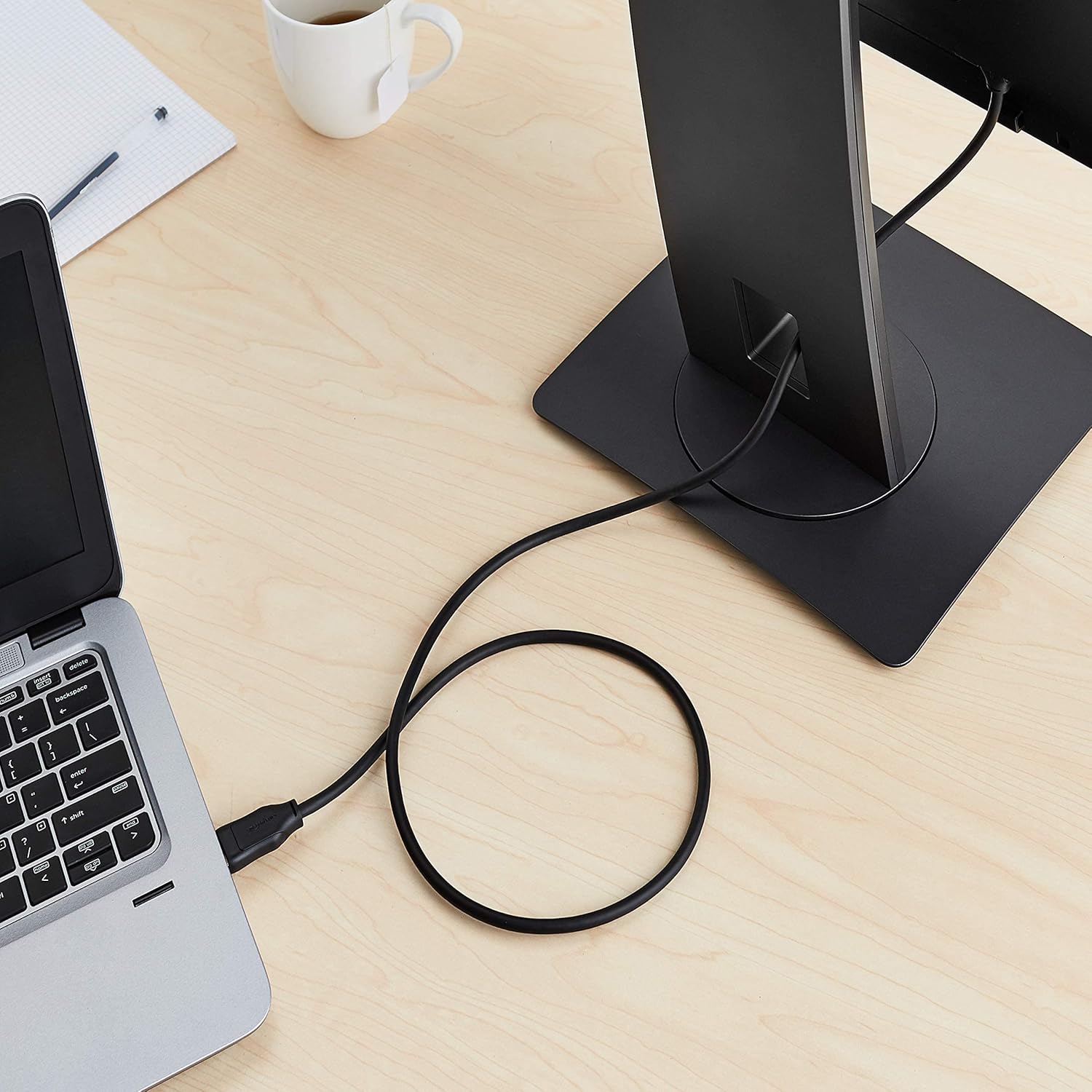 Cablu de conectare DisplayPort la DisplayPort de la AmazonBasics, 0,9 m, negru - Image 3